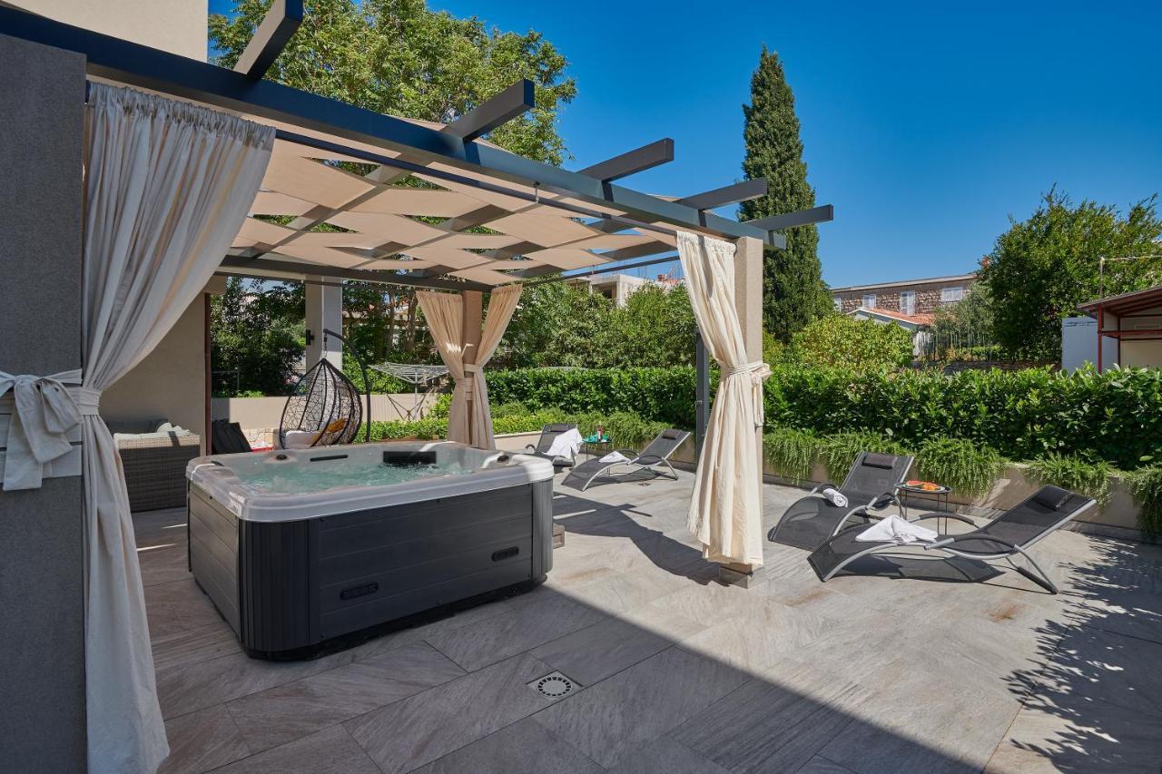 Family - Private Jacuzzi Terrace, Private Parking Apartamento Dubrovnik